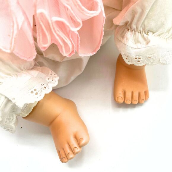 Vintage Gloria Vanderbilt Porcelain Doll COA, Box Limited Edition Realistic Baby - Picture 9 of 10